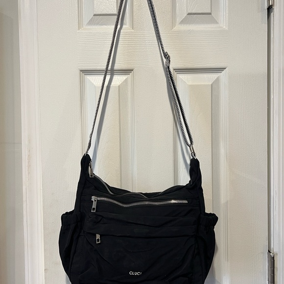 Cluci Handbags - Black Crossbody Bag with Zip Pockets